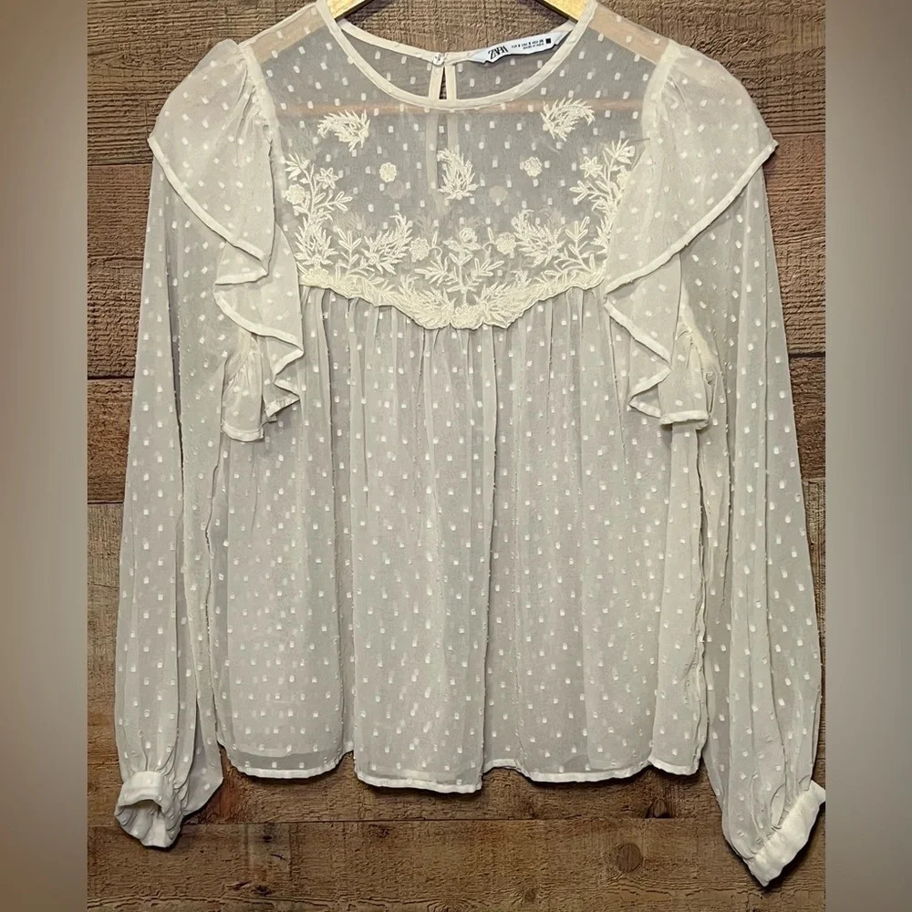 🌻Zara Sheer Ivory Long Sleeve Swiss Dot Blouse Women’s size Small cottagecore